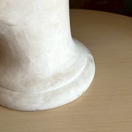 USED CERAMIC MAN OF A STATUE