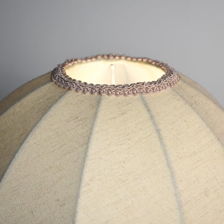 FABRIC SHADE TABLE LAMP