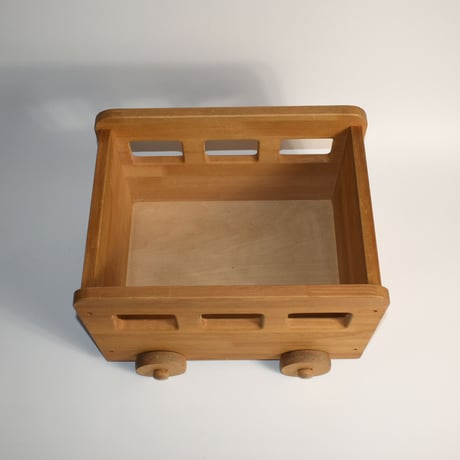 USED WOODEN STORAGE CARRY WAGON