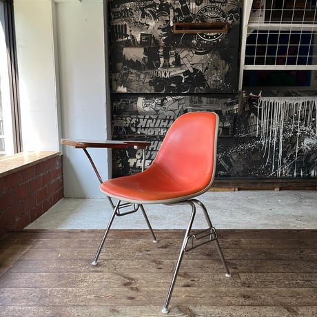 VINTAGE 70'S "HERMANMILER / EAMS" SCHOOL CHAIR