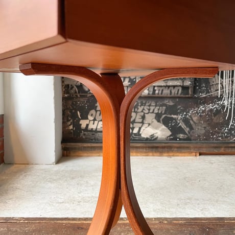 USED WOODEN SIDE TABLE