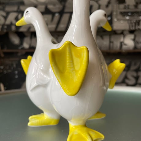 USED THREE DUCKS VASE