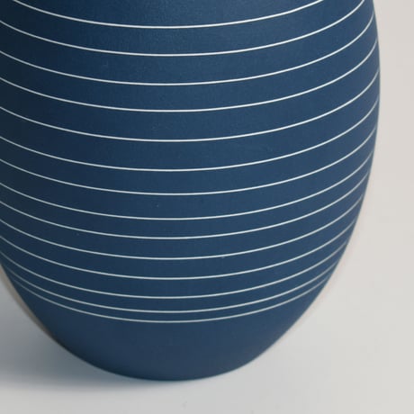 USED CERAMIC BORDER FLOWER VASE