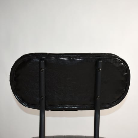 USED VINYL LEATHER IRON LEG CHAIR