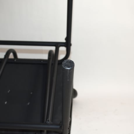 USED VINYL LEATHER IRON LEG CHAIR