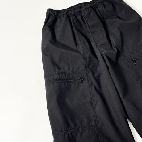 COMFORTABLE REASON "Cropped Shorts"