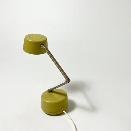 JAPAN USED 70’S-80’S “NANBU INDUSTRIAL CO.,LTD” PLASTIC SHADE IRON FRAME TABLE LAMP