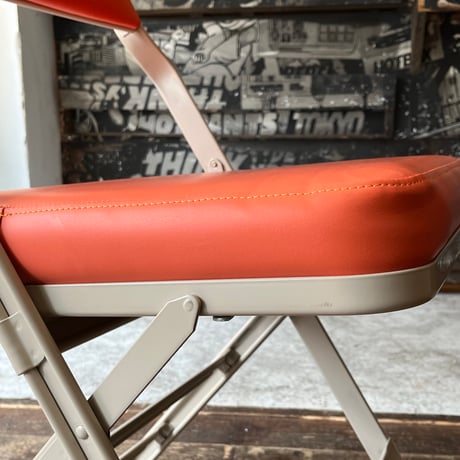 USED “CLARIN” STEEL FRAME VINYL LEATHER FOLDING CHAIR