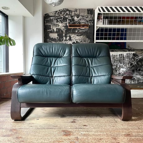 JAPAN USED "FUJI FURNITURE" LEATHER WOODEN ARM RECLINING 2P SOFA