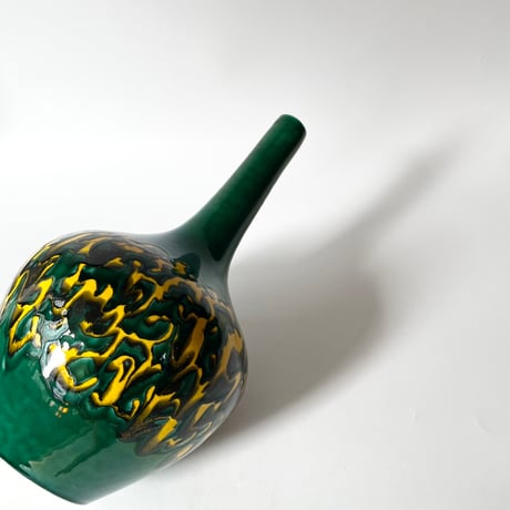 VINTAGE HANDMADE CERAMIC FLOWER VASE