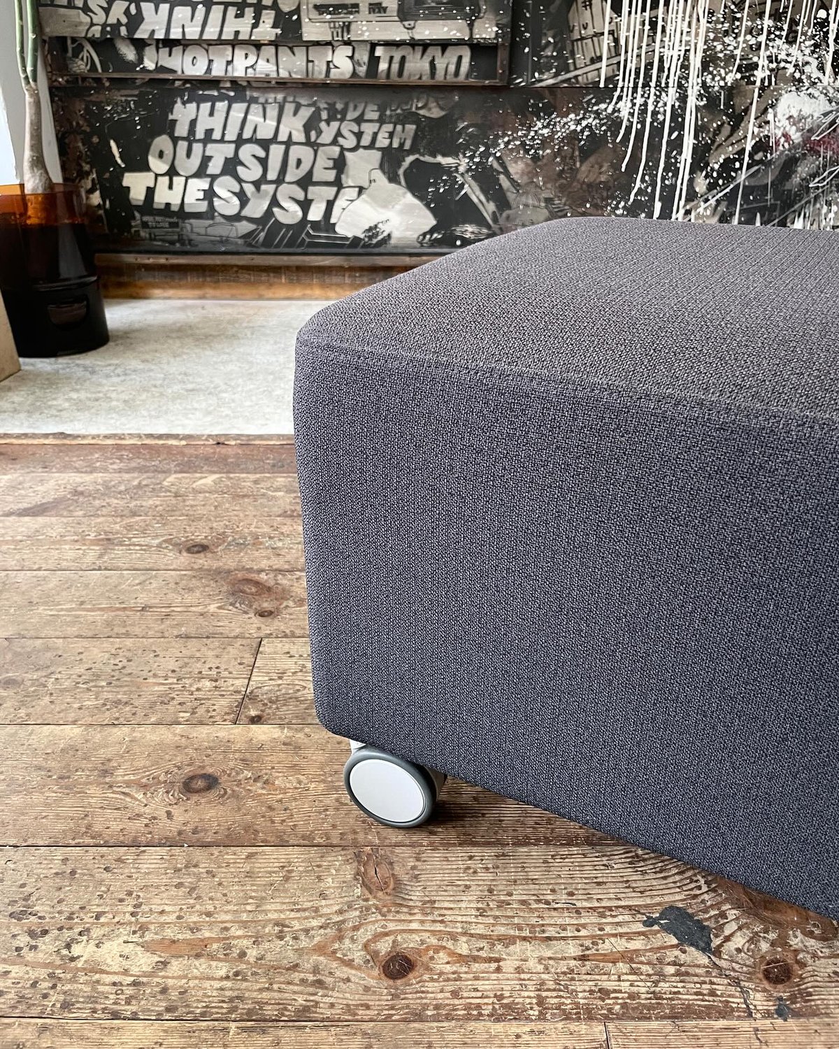 gmck464B ○ okamura / オカムラ オットマン スツール gmck464B ○ okamura / オカムラ オットマン スツール