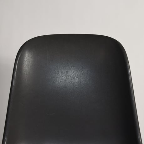 USED IRON LEG CHAIR