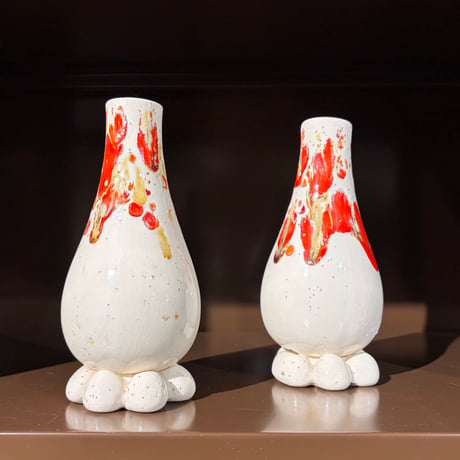 USED POTTERY FLOWER VASE