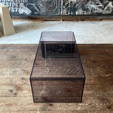 USED "KARTELL / USAME TABLE"
