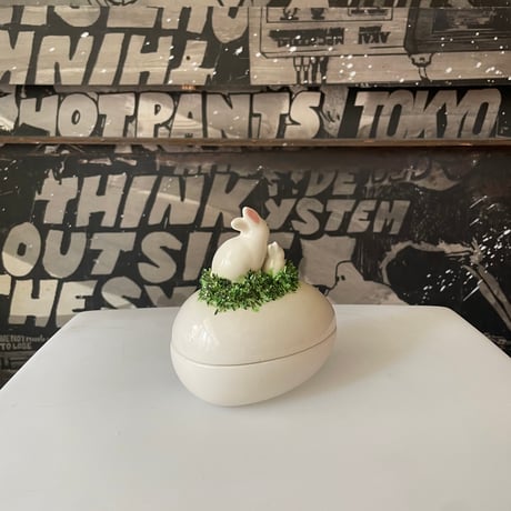 USED CERAMIC ACCESSORY CASE