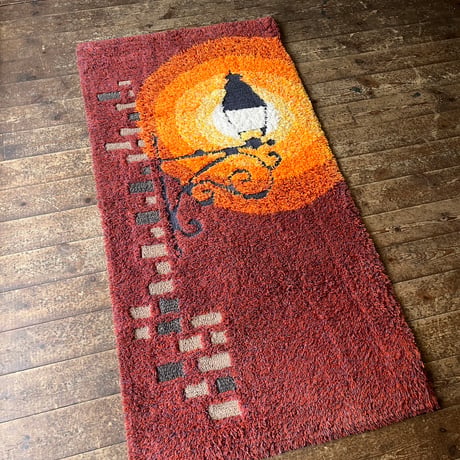 USED ACRYL SHAGGY RUG