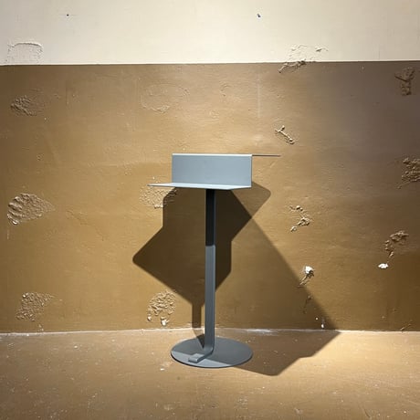 USED IRON STAND