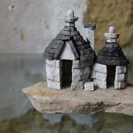 STONE ART FIGURINE