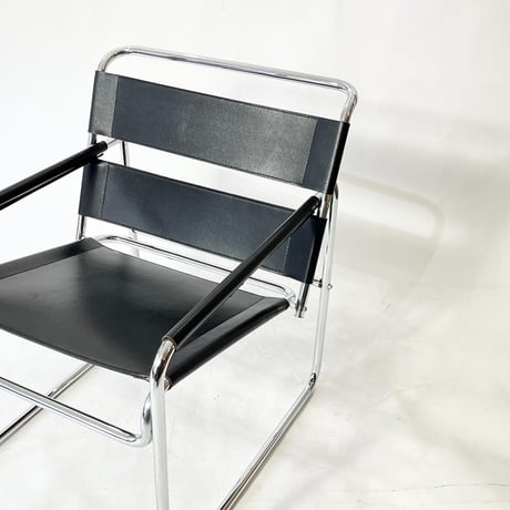 VINTAGE 70-80'S LEATHER CHROME FLAME LOUNGE CHAIR