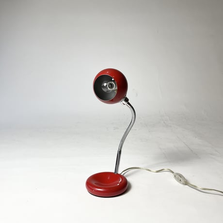 USED METAL ADJUSTABLE DESK LAMP