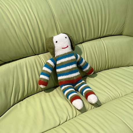 USED UNKNOWN HAND-KNITTED PLUSH TOY