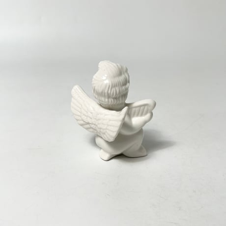USED PORCELAIN ANGEL MOTIF
