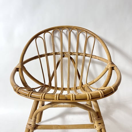 USED RATTAN ROUNGE CHAIR