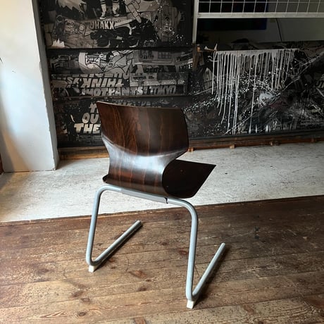 VINTAGE "PAGHOLZ" CANTILEVER CHAIR