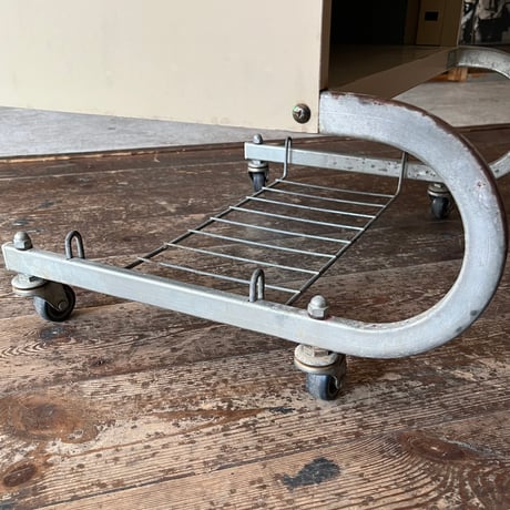 JAPAN USED “GAKKEN” METAL LEG CARRY SHELF