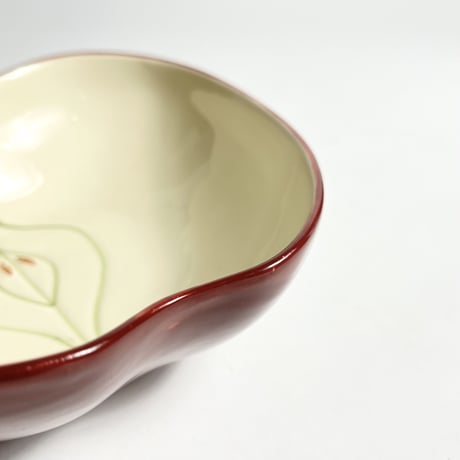 USED APPLE CERAMIC PLATE