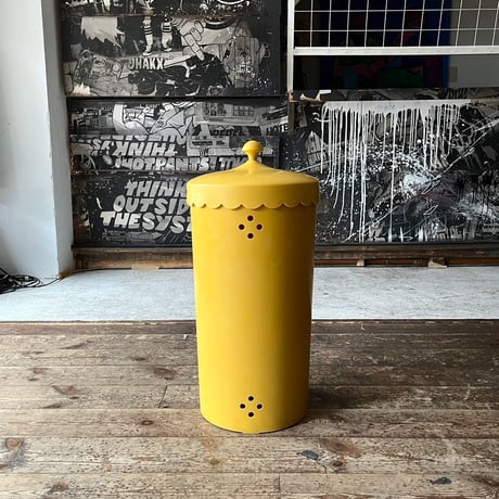VINTAGE 70S TRASH BOX