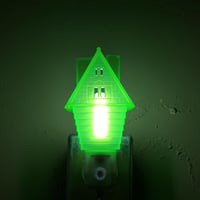NEW "FAMILY MAID" SENSORED NIGHT LIGHT