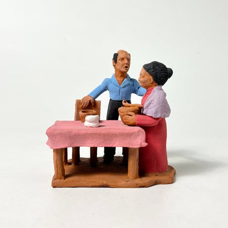 USED HANDMADE CERAMIC OLD COUPLE SCULPTURE