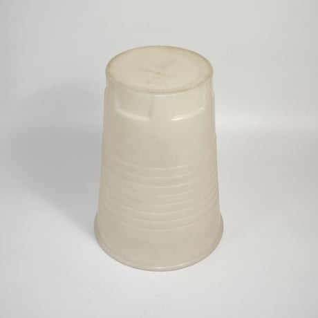 PLASTIC TRASH CAN