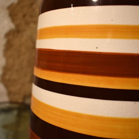 MULTI COLOR BORDER TABLE LAMP