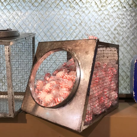 VINTAGE ALUMINUM WIRE BASKET