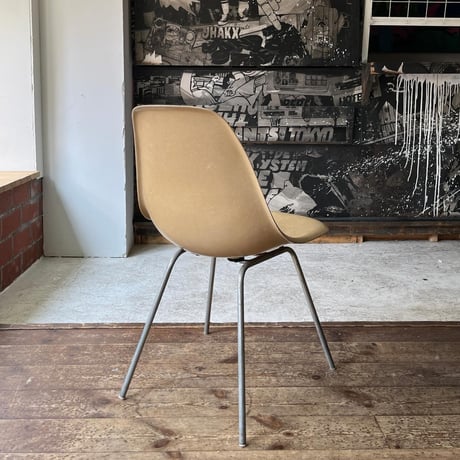 VINTAGE 50'S "HERMANMILER / EAMS" SHELL CHAIR