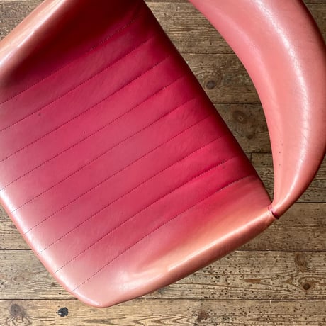 USED VINYL LEATHER IRON CHAIR
