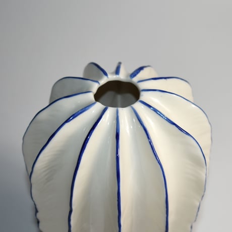 NEW CERAMIC DESIGN FLOWER VASE