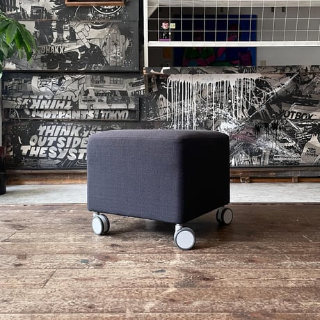 JAPAN USED "OKAMURA" FABRIC CARRY STOOL