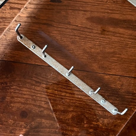 USED ACRYL ACCESSORY STAND