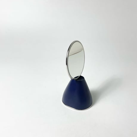 JAPAN USED "SHISEIDO" STAND MIRROR
