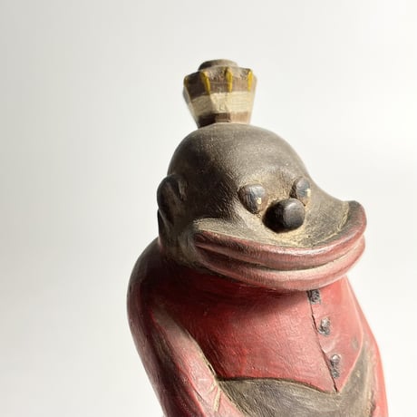 USED WOODEN STATUE