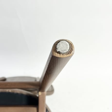 JAPAN USED WOODEN LEG LEATHER CHAIR