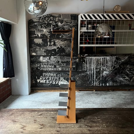 USED WOODEN & METAL MAGAZINE RACK