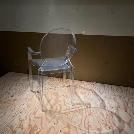 USED "KARTELL / LOUIS GHOST"