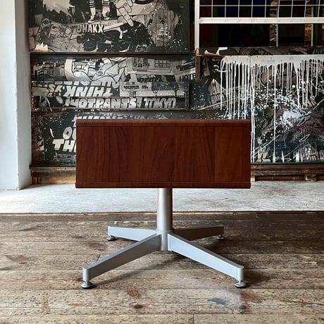 USED STEEL LEG WOODEN TOP BOARD SIDE TABLE