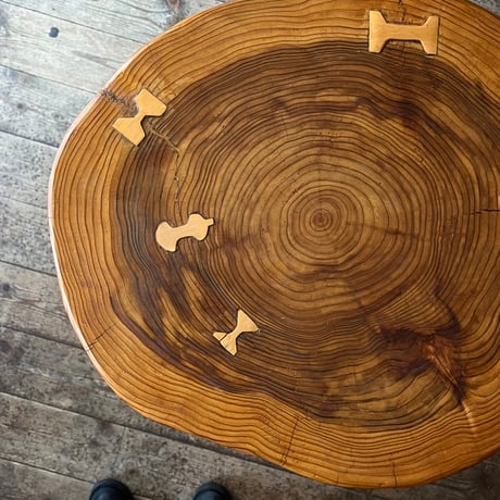 USED WOODEN CENTER TABLE