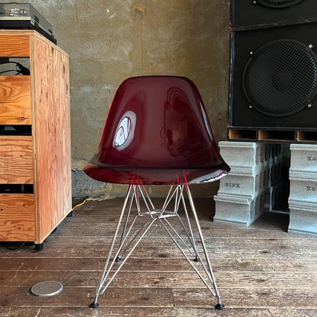USED STEEL LEG ACRYLIC SEAT CHAIR