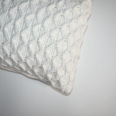 USED POLYESTER COTTON KNITTED CUSHION